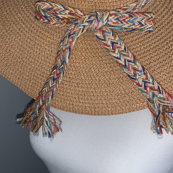 Elegant Sunhat! NWT!!! - Picture 5 of 5